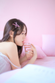 少妇潘金莲三级不卡影院